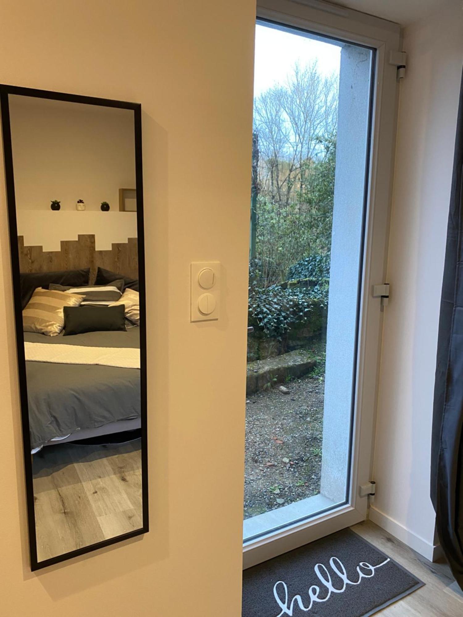 Maisonnette 2/4 Personnes En Bord De Sevre Cugand Buitenkant foto